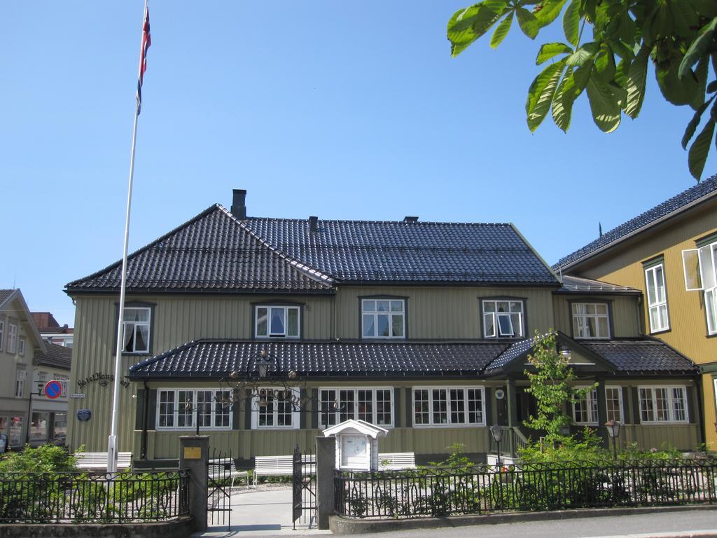 Kong Carl - Unike Hotel Sandefjord