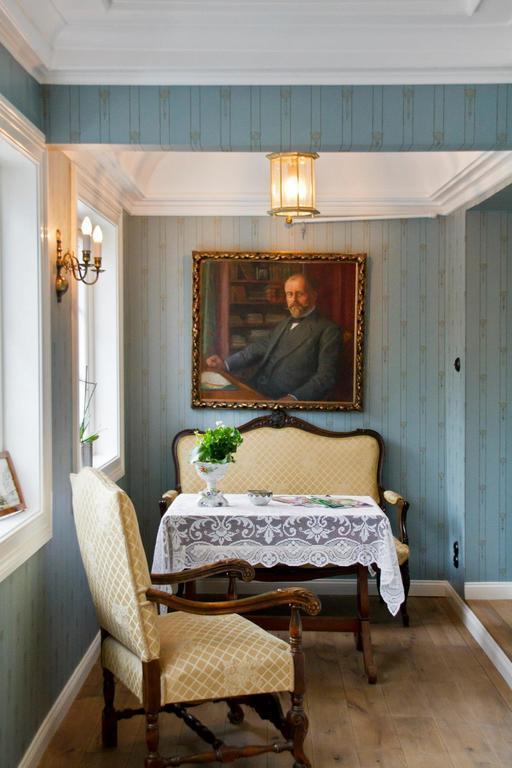 Hotel Kong Carl 4*